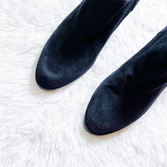 Stuart Weitzman Black Suede Dip Ankle Booties SZ7 - Picture 5 of 7